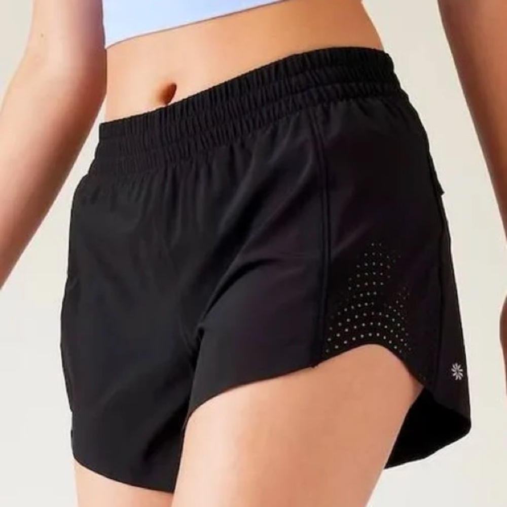 Athleta 3” Hustle Shorts